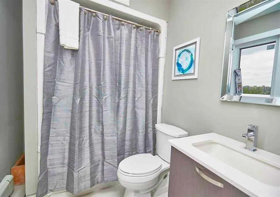 Luxury Boutique 2 Bedroom Condo 4B - No Fee'S Niagara Falls Holiday home